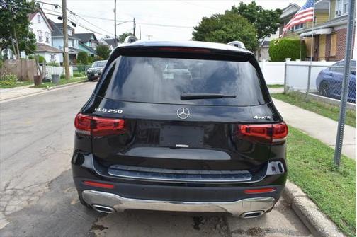 2021 Mercedes-Benz GLB 250 4MATIC