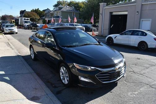 Mosaic Black Metallic 2024 Chevrolet Malibu FWD 1LT