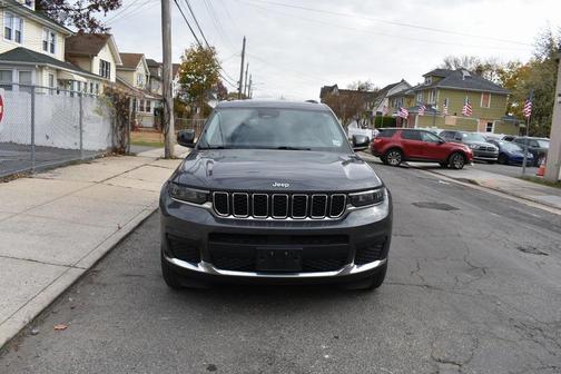 2021 Jeep Grand Cherokee L Laredo