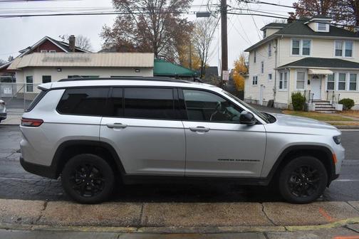 2024 Jeep Grand Cherokee L Altitude
