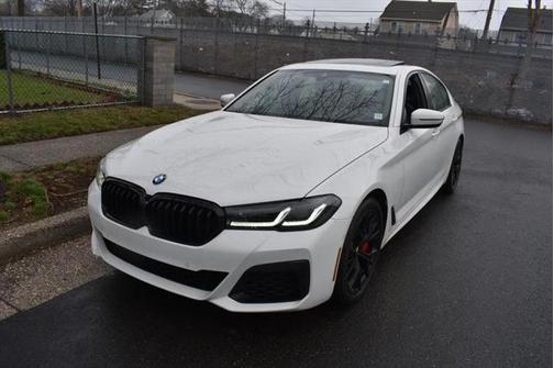 2022 BMW 540 i