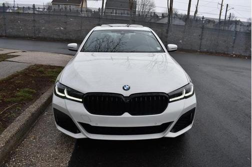 2022 BMW 540 i