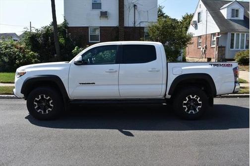 2020 Toyota Tacoma TRD Sport
