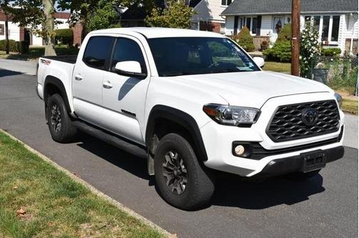 2020 Toyota Tacoma TRD Sport