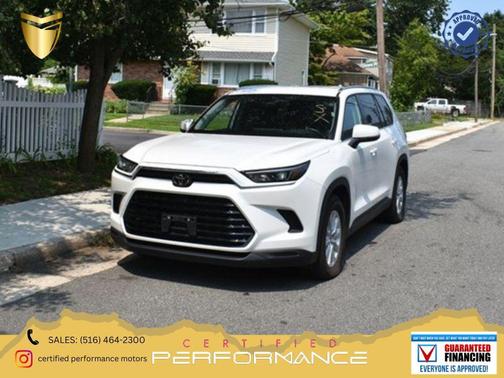 Pearl 2025 Toyota Grand Highlander XLE