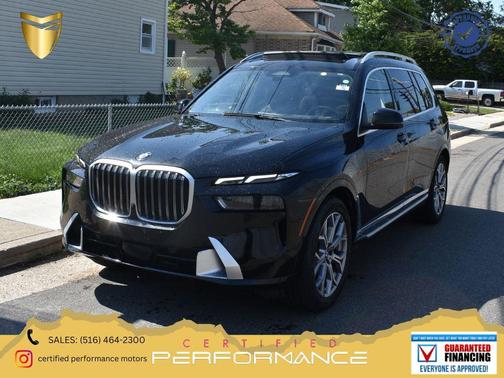 Black Sapphire Metallic 2025 BMW X7 xDrive40i