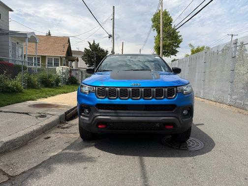 Hydro Blue Pearlcoat 2025 Jeep Compass Trailhawk