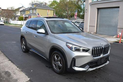 Space Silver Metallic 2024 BMW X1 xDrive28i