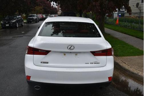 2016 Lexus IS 300 Base