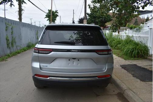 2023 Jeep Grand Cherokee 4xe Base