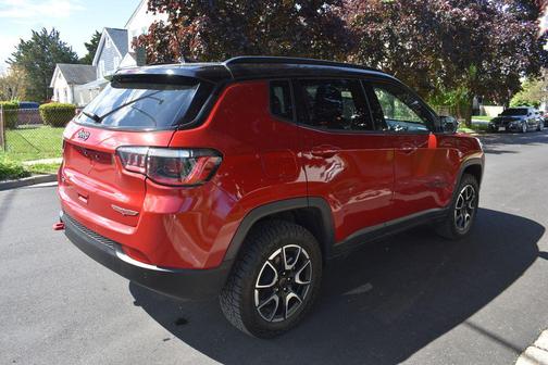 Red Hot Pearlcoat 2025 Jeep Compass Trailhawk