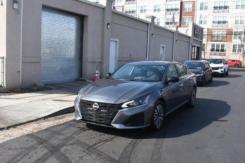 Gun Metallic 2025 Nissan Altima 2.5 SV