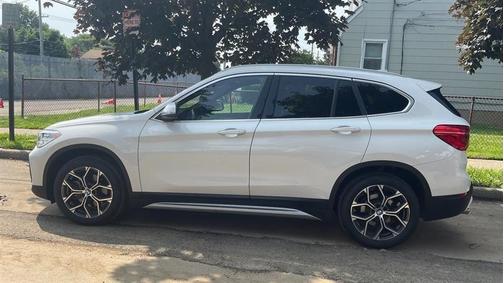 2021 BMW X1 xDrive28i