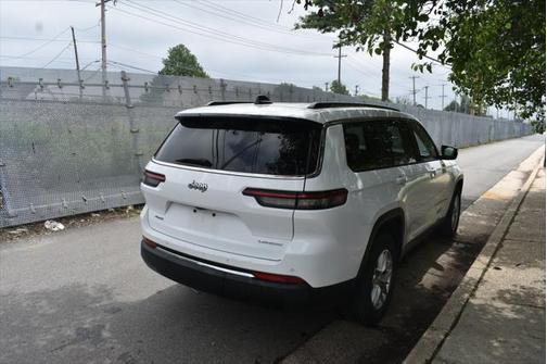 2023 Jeep Grand Cherokee L Laredo