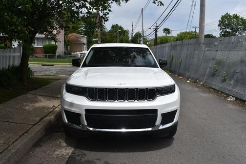 2023 Jeep Grand Cherokee L Laredo