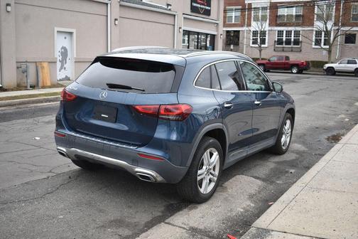 2022 Mercedes-Benz GLA 250 Base
