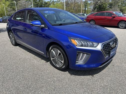 2022 Hyundai IONIQ Plug-In Hybrid SEL