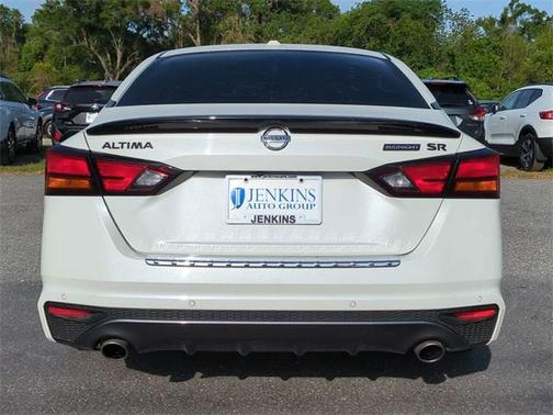 2022 Nissan Altima 2.5 SR