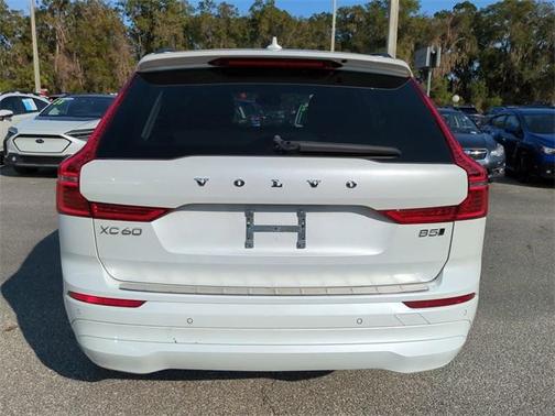 2023 Volvo XC60 B5 Core