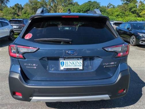 2025 Subaru Outback Touring XT