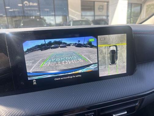 2t Ice Blk Roof 2025 Nissan Kicks SR