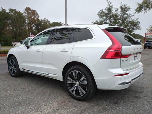 2022 Volvo XC60 B5 Inscription