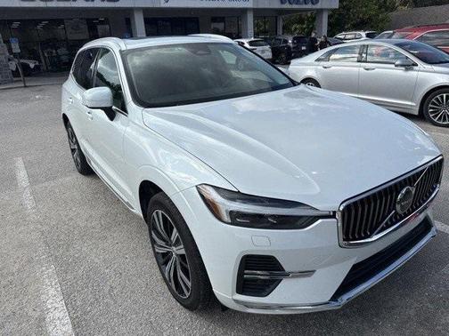 2022 Volvo XC60 B5 Inscription