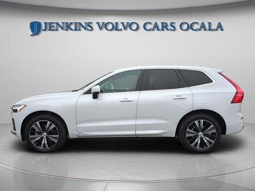 2022 Volvo XC60 B5 Inscription