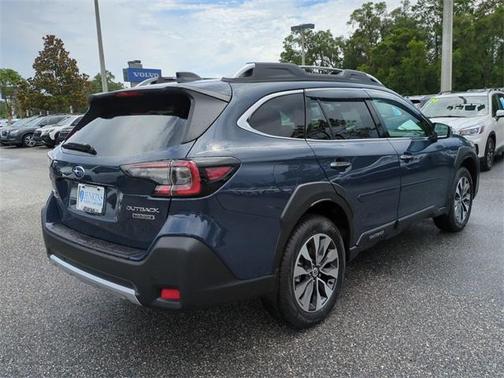 2025 Subaru Outback Touring