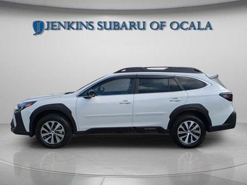 Crystal White Pearl 2025 Subaru Outback Premium