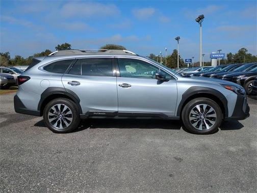 2024 Subaru Outback Touring XT