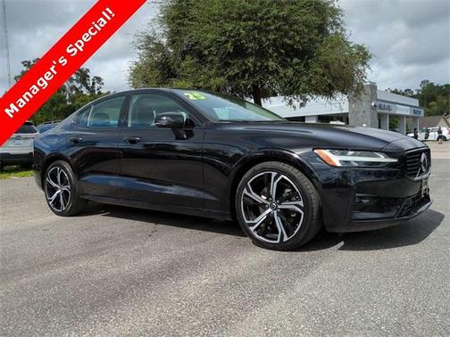 2025 Volvo S60 B5 Plus