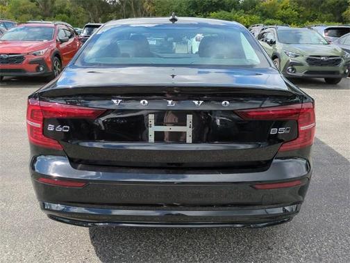 2025 Volvo S60 B5 Plus