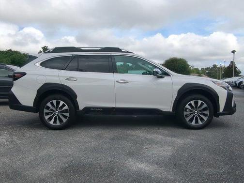 2025 Subaru Outback Touring XT