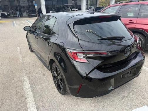 2020 Toyota Corolla Hatchback SE