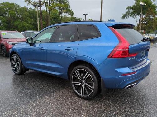 2021 Volvo XC60 T5 R-Design
