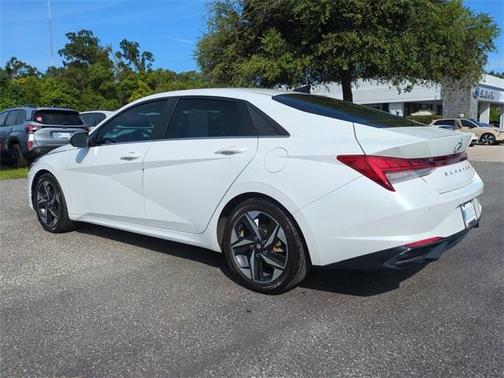 2021 Hyundai ELANTRA Limited
