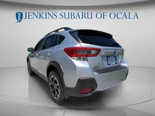 Ice Silver Metallic 2022 Subaru Crosstrek Premium