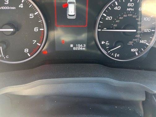 Crystal White Pearl 2025 Subaru Forester Limited