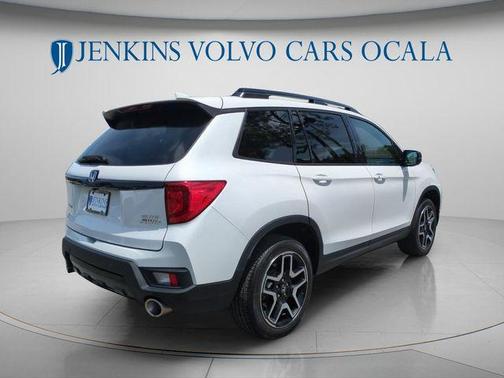 White 2023 Honda Passport Elite