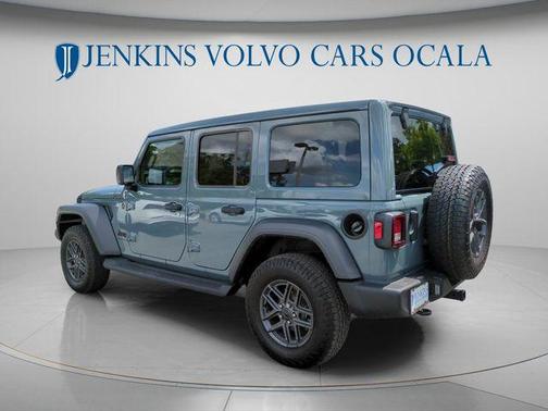 Anvil Clearcoat 2025 Jeep Wrangler Sport