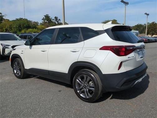 2023 Kia Seltos LX