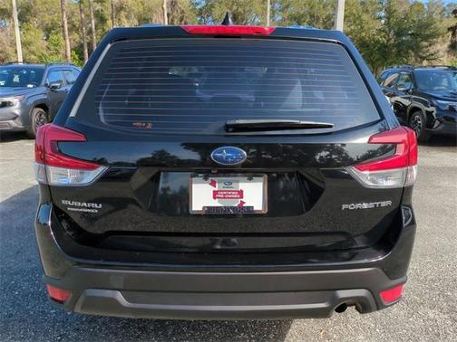2021 Subaru Forester Base (CVT)