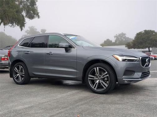 2021 Volvo XC60 T5 Momentum