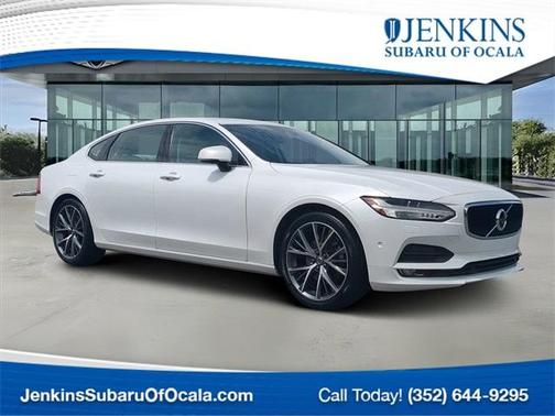 2018 Volvo S90 T5 Momentum