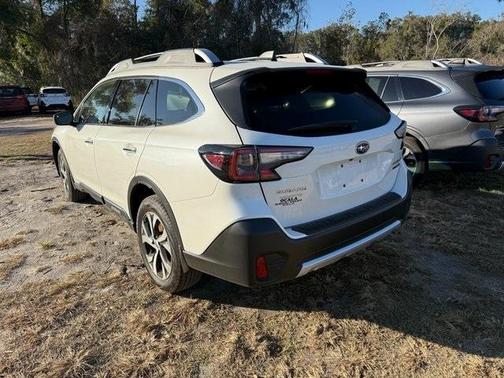 2022 Subaru Outback Touring XT
