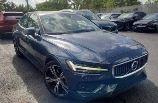 2022 Volvo S60 B5 Inscription