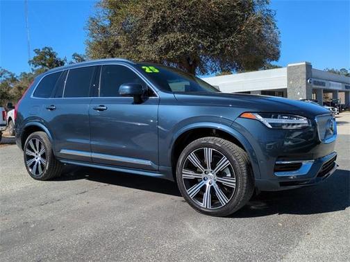 2025 Volvo XC90 Plug-In Hybrid T8 Ultra 7-Seater