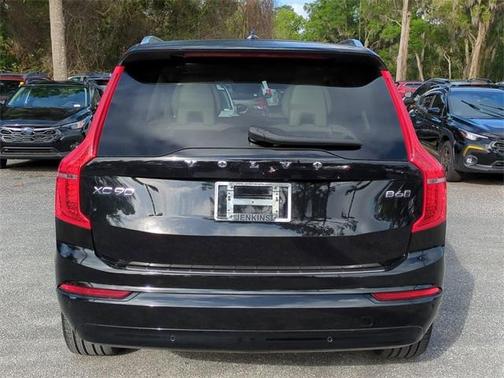 2023 Volvo XC90 B6 Core