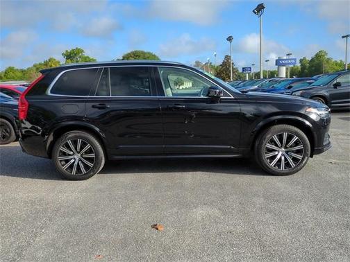 2023 Volvo XC90 B6 Core